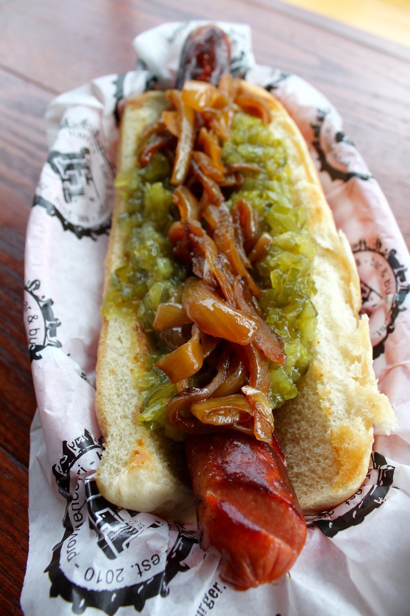 It’s never too hot for a Harry’s Haute Dog. Our Coney Island Dog will help you make it through your work day and is featured on our Restaurant Week lunch menu! @HarrysFedHill @GoProvidence #PVD #RestaurantWeek