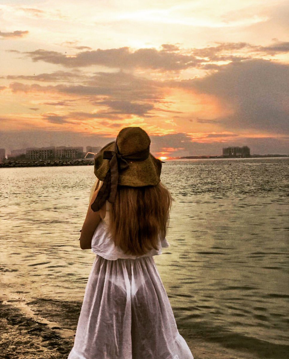 RixosBabAlBahr's tweet image. It’s almost impossible to watch a #sunset and not dream!🧡 
. . . 
#rixosbabalbahr #rixosmoments #rasalkhaimah