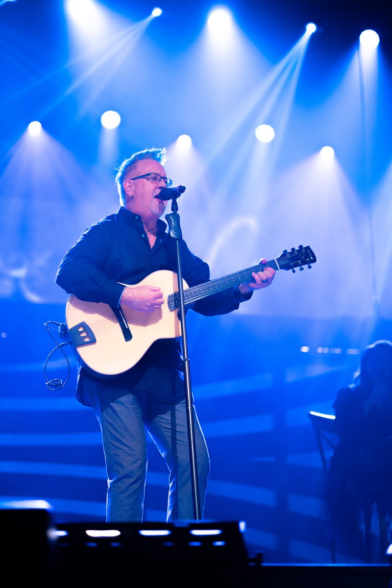 Fantastic shots sent in from Brian White on stage with his Gen 2 Americana. Brian is a TN songwriter with over 300 cuts to his credit. Give his page (brianwhitesongwriter.com) a visit to learn more.