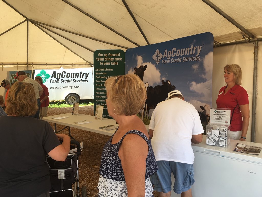 AgCHoward's tweet photo. Busy morning already at #FarmTechDays. Visit us @AgCountry booth #945 for fun games & prizes! https://t.co/bTEr8Gf78d