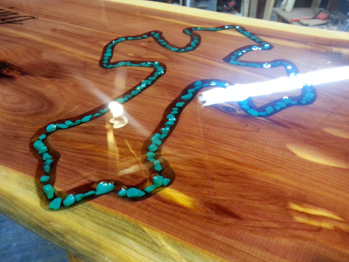 CedarFurnLodge's tweet photo. Beautiful custom prayer bench. #handburn #artisans #diningtable #redcedar #cedardecor #cedarfurniture #CFL #cedarfurniturelodge #cabinliving #loghomefurniture #timberhomeliving #americanmade #handemade #etsy  #homebusiness #smallbusiness #inlay #turquoise #Prayer #bench #cross https://t.co/SdTfTEXnE5