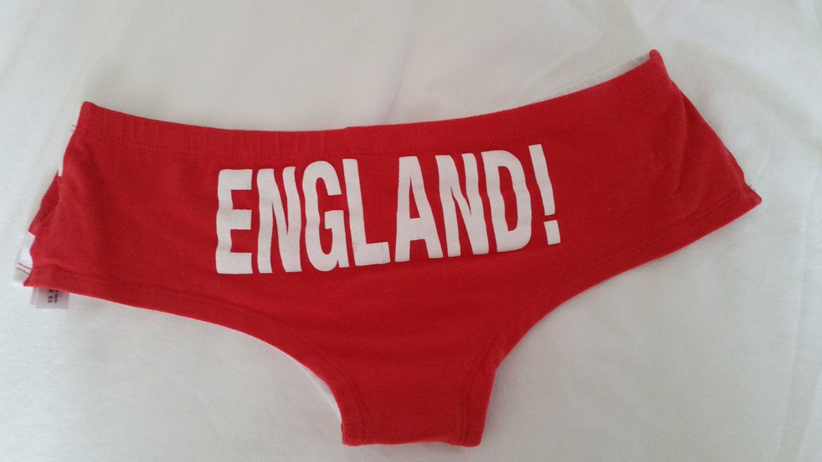 SamWordsmith's tweet photo. Eek! I've not been this nervous about anything since I wore my swimming costume under my uniform before a school swimming lesson and forgot to pack a pair of pants for after. Speaking of which... https://t.co/WaO7FhMnTV