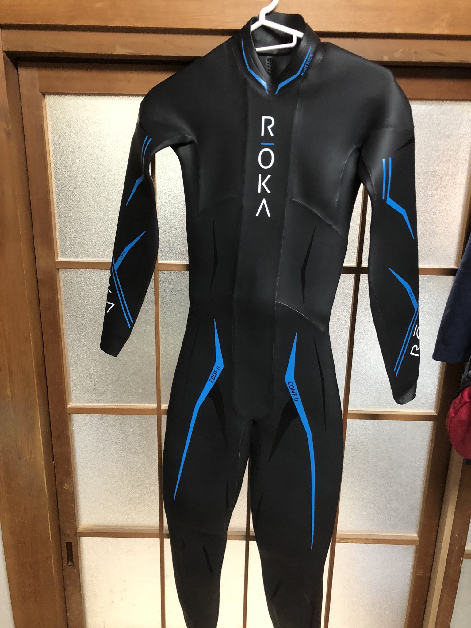 ぴよ やっぱり Rokaカッコいい 今期からのウェットスーツ Triathlon Triathlete Roka T Co 6a5ruumcz8 Twitter