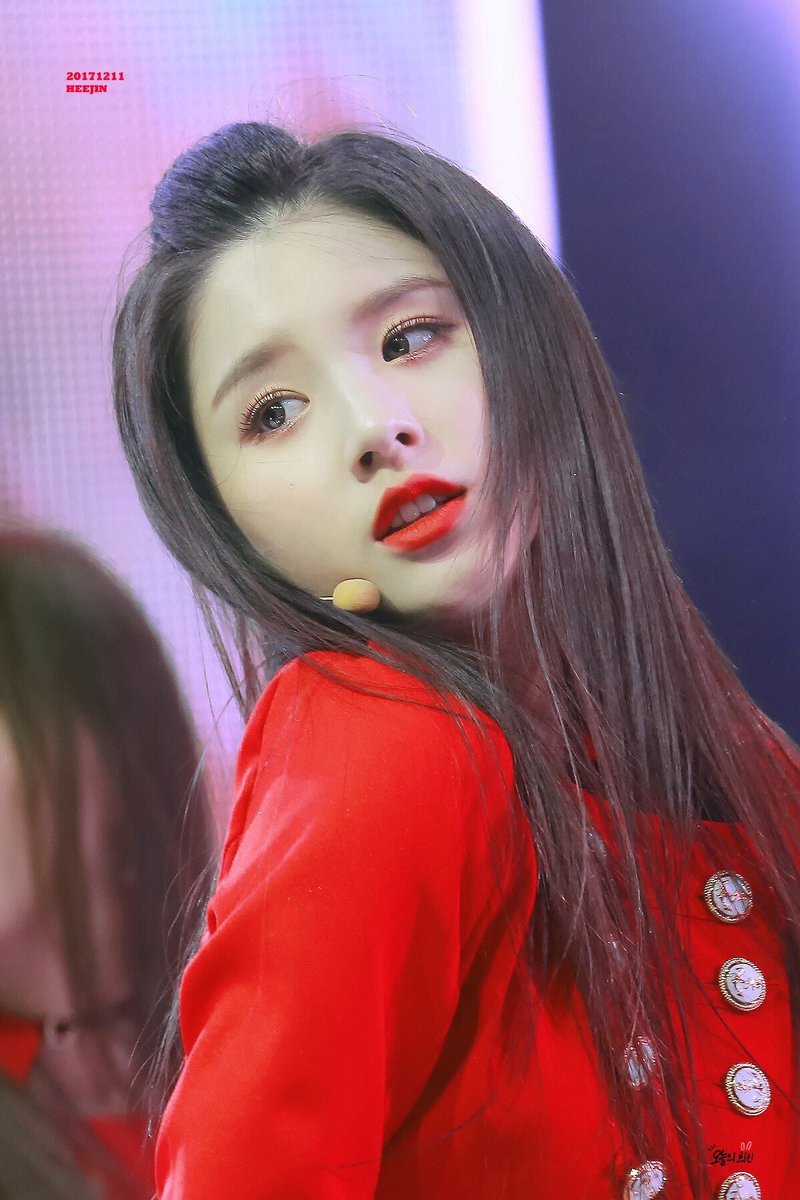 LOONALOOKS's tweet photo. https://t.co/ZP3RJYHL9z