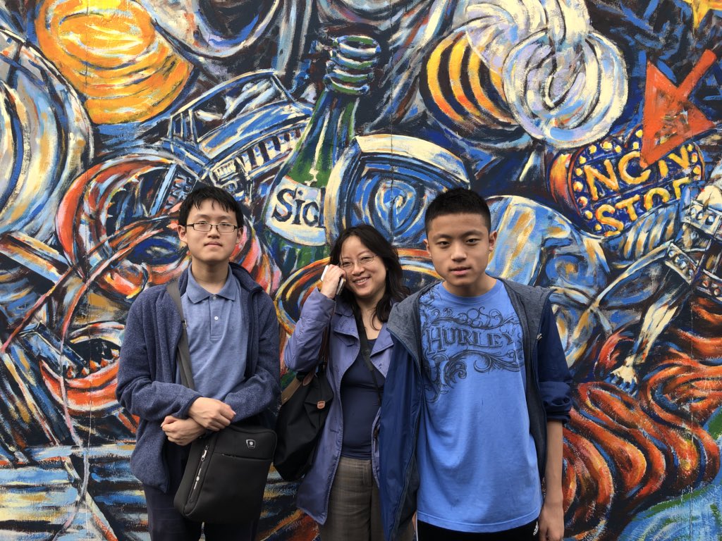 HistoryOlympiad's tweet photo. IHO and IGB participants and parents checking out the East Side Gallery in Berlin. https://t.co/KBFZuXuJiQ