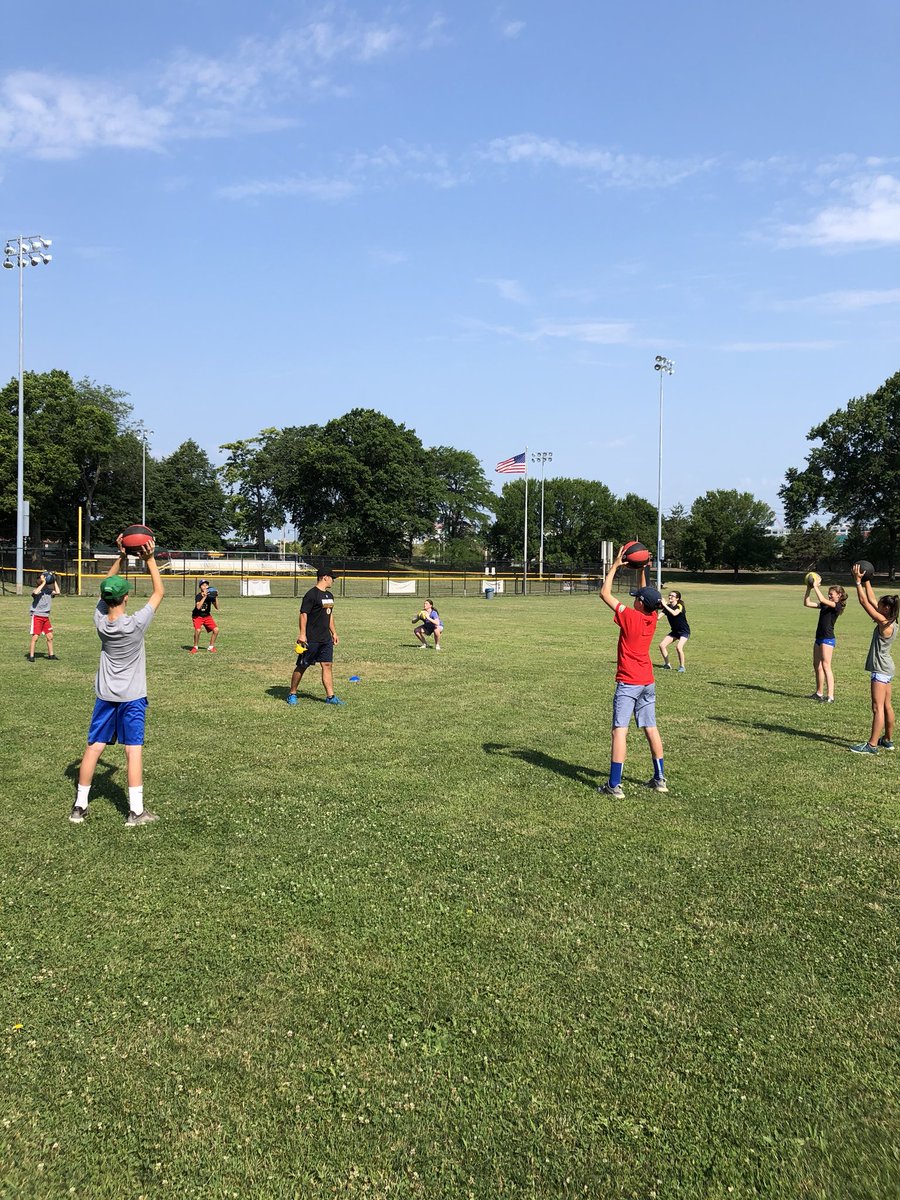 SBLeadership's tweet photo. We enjoyed a beneficial workout today along with a nice reprieve from the heat. This free program lasts until late August and limited space is still available: https://t.co/ImhedipmQa https://t.co/Nhu3sHF0ap
