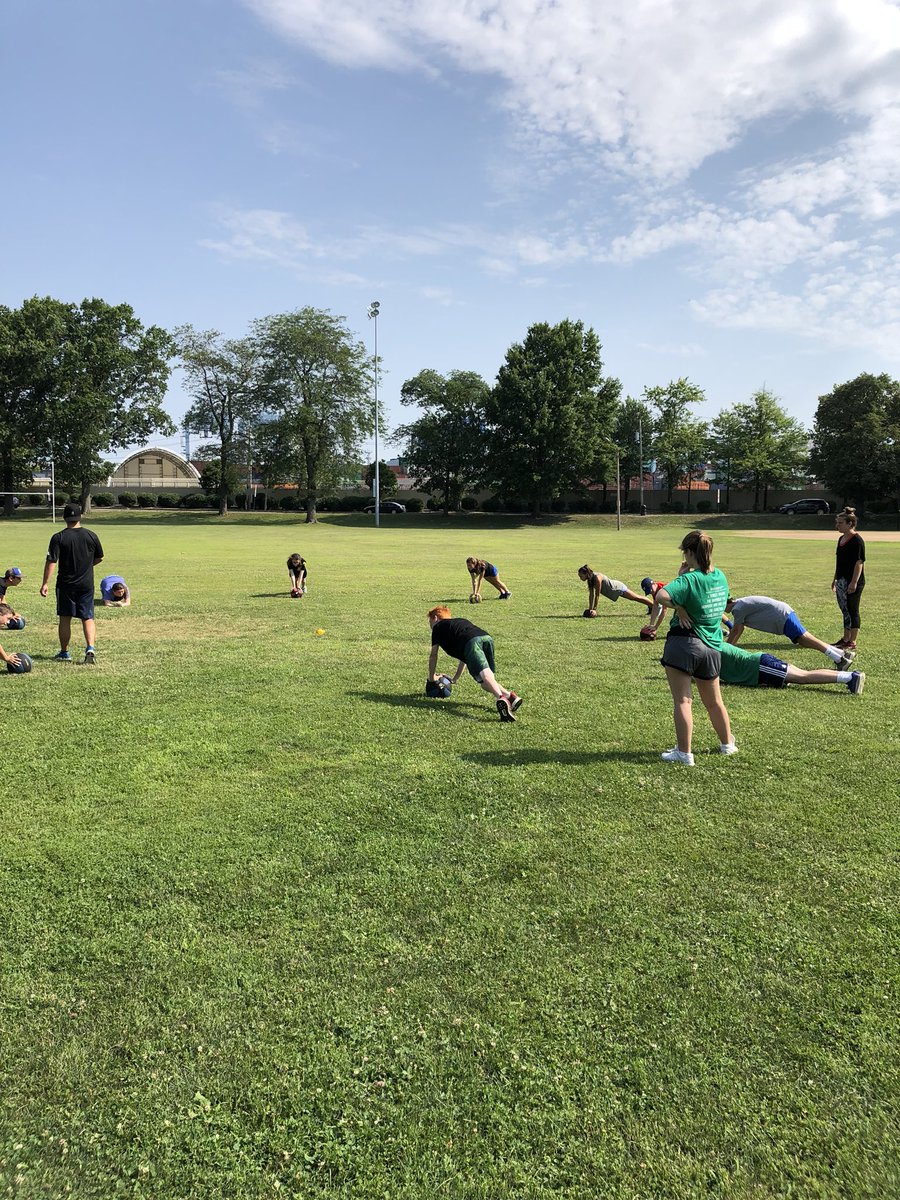 SBLeadership's tweet photo. We enjoyed a beneficial workout today along with a nice reprieve from the heat. This free program lasts until late August and limited space is still available: https://t.co/ImhedipmQa https://t.co/Nhu3sHF0ap