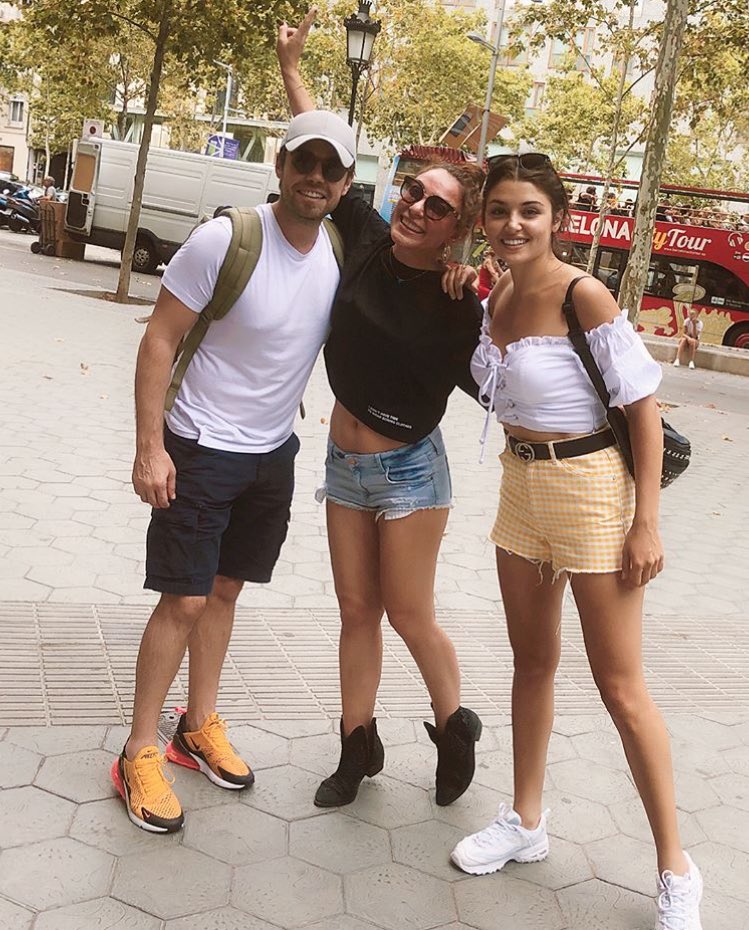 HandErcelTR's tweet photo. #HandeErcel Yeni! https://t.co/OHmXMbDDPV
