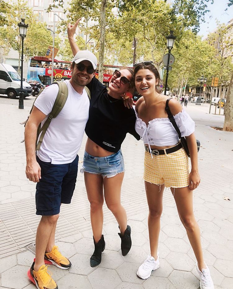 HandErcelTR's tweet photo. #HandeErcel Yeni! https://t.co/OHmXMbDDPV