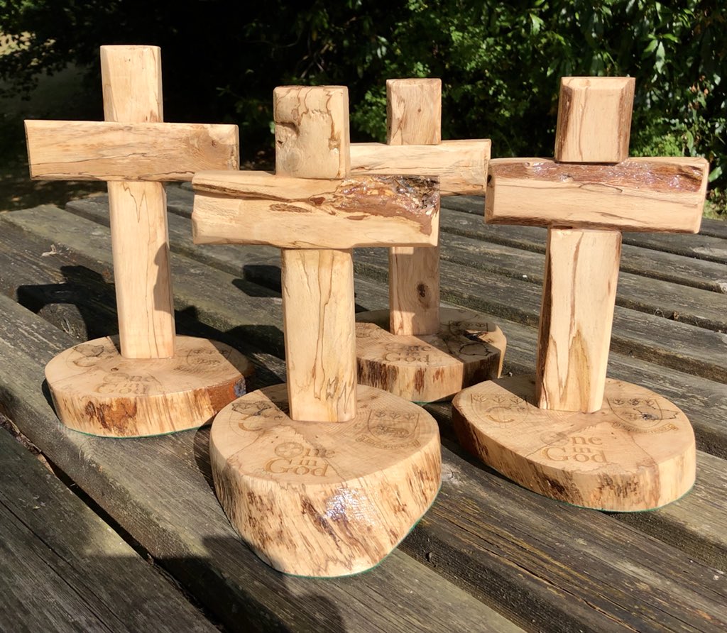 BennettTextiles's tweet photo. Some more spalted oak crosses, as requested by @bishopchavasse , as a symbol of the friendship between our schools. I’ll deliver them to you soon. #OneInGod #Christian #unity @bennettmemorial @altiusteaching @BennettSixth @IanBauckham https://t.co/VYdqjBEkTt