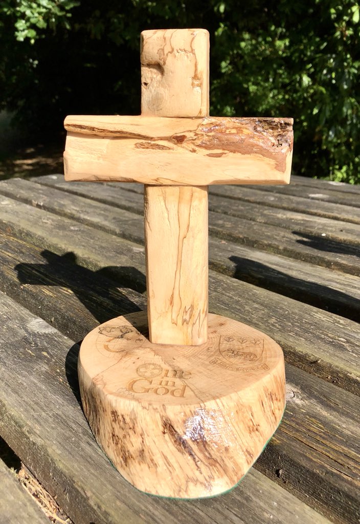 BennettTextiles's tweet photo. Some more spalted oak crosses, as requested by @bishopchavasse , as a symbol of the friendship between our schools. I’ll deliver them to you soon. #OneInGod #Christian #unity @bennettmemorial @altiusteaching @BennettSixth @IanBauckham https://t.co/VYdqjBEkTt