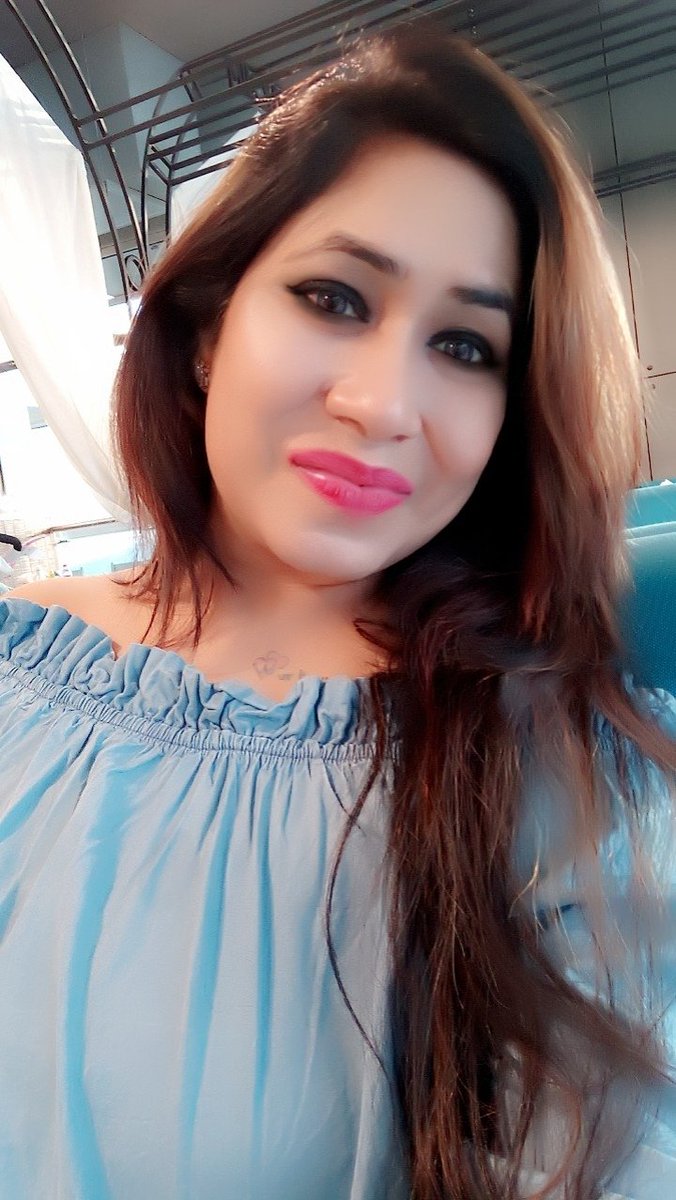 geetztandon's tweet photo. @MaybellineIndia . Tried a different look from my usual one.. applied gel eye linner fr Smokey eye' make-up .. eyes, a gateway to soul ..isn't it #WednesdayMakeupLook @bold_kitten @NehaManocha7 @sanchitabhartiy @thatsaffrongirl https://t.co/vPvF5XYI7i