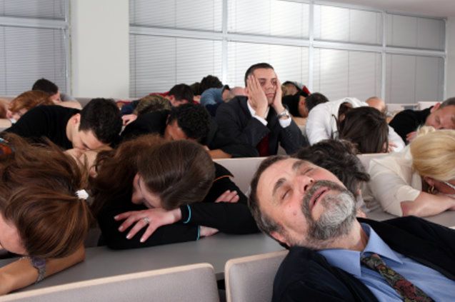 unsuckdcmetro's tweet photo. Live shot of local Metro reporters. https://t.co/ACxuDEXQKE