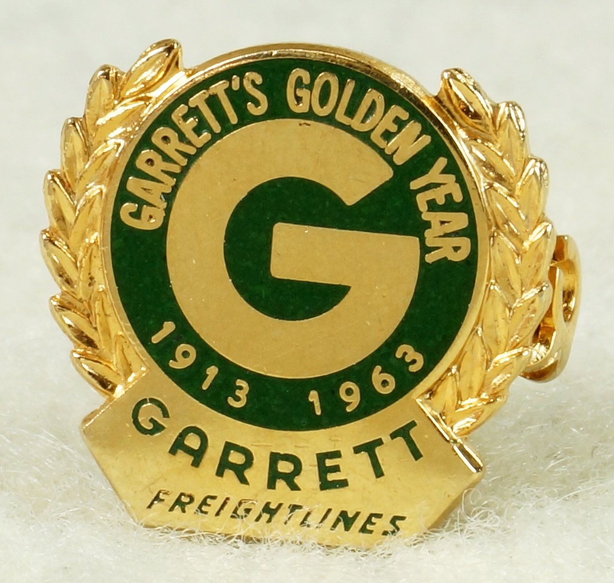 Tin_Can_Alley's tweet photo. #Vintage 1913-1963 Golden Year #Pin #Garrett #Freightlines https://t.co/oLCpqVIJtN #GarrettFreightlines
#eBay #Auctions https://t.co/nkM6hZv2Jv
New #Collectibles https://t.co/OCGtvZlffo
#Pinterest https://t.co/lVjmk9EBr4
#Mancave #Trucking #Transportation #Trucks #Advertising https://t.co/TX83GxpSnZ