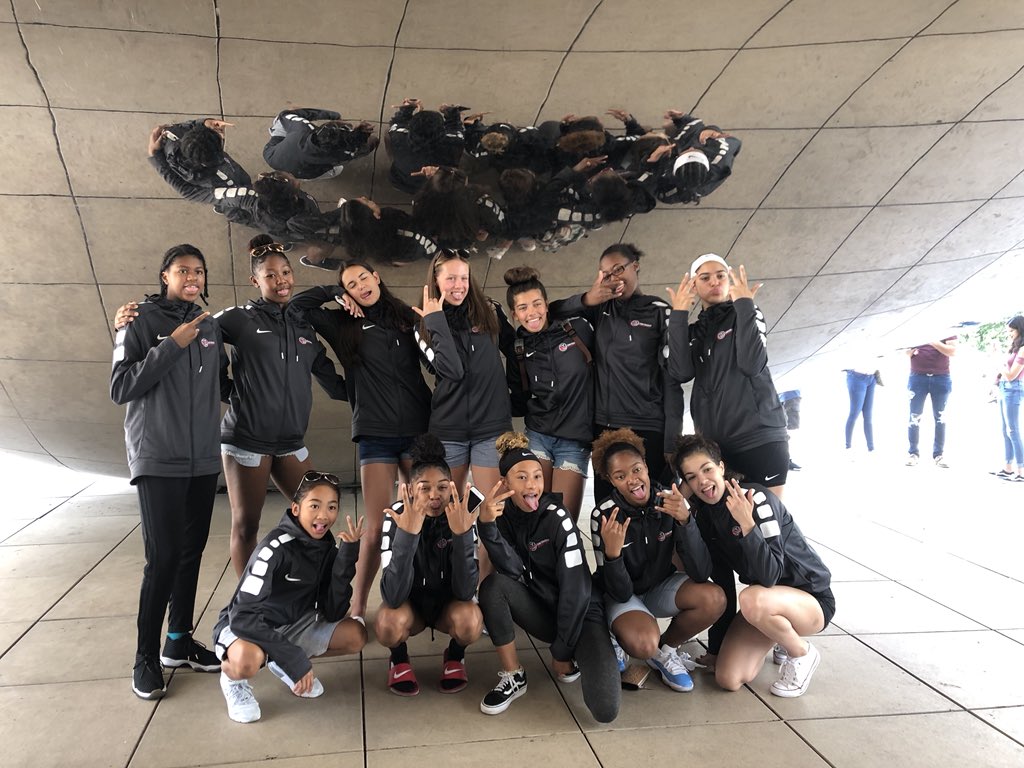 mabella04's tweet photo. Team O U14 taking in The Bean in Chicago @OBABBall https://t.co/xZZtGg14fO