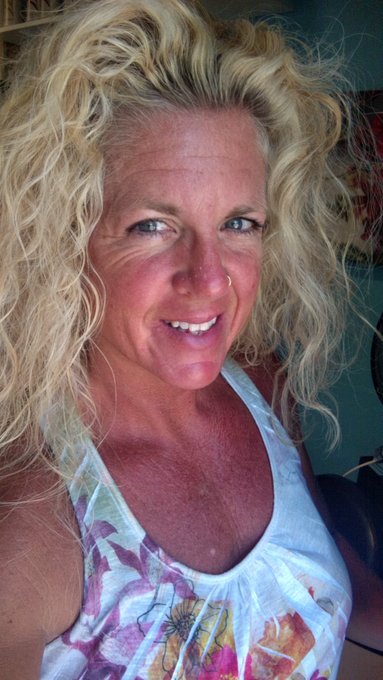 Happy Hump day..... Butt coming​later today!!!! https://t.co/iLt6VsdRSs