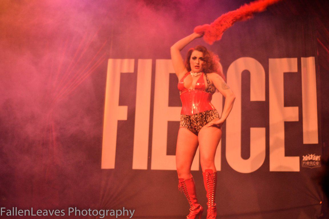 FierceQueerBurl's tweet photo. Toronto's Dolly Berlin was FIERCE! in Fierce! Toronto 2018 photo by FallenLeaves Photography @fallenleaves5050 #fiercequeerburlesquefest #fiercequeer #fiercequeerburlesque #befierce #fiercetoronto https://t.co/CZunaQ6pOI