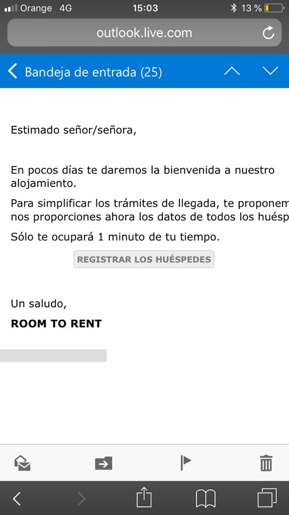 <a href="/hola_roomtorent/">ROOM TO RENT</a> deja a 10 personas tiradas sin casa a la hora de hacer el #checkin. Gestiona la plataforma @HomeAwayES de la que esperamos una solución. Por favor amigos compartir!
