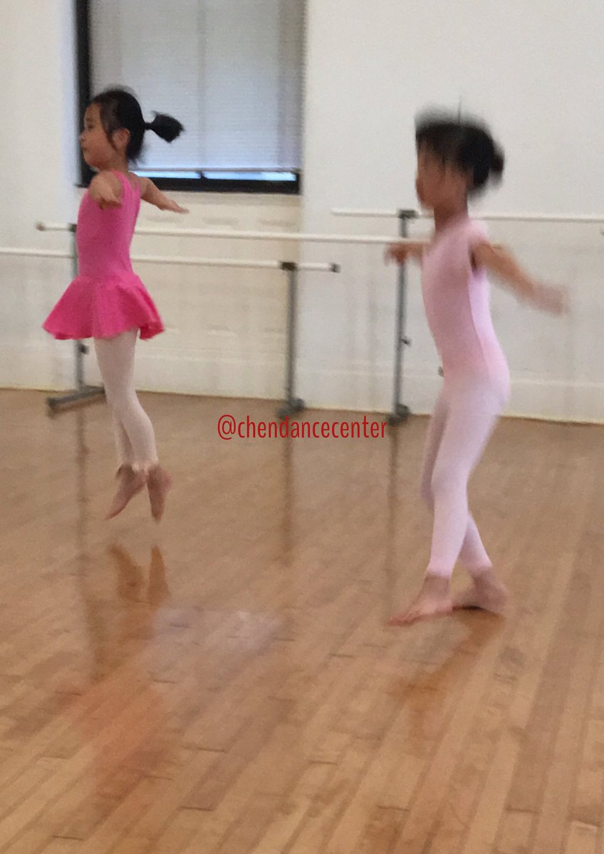 ChenDanceCenter's tweet photo. Flying through the 1st wk of #summerdanceclasses! Summer and Fall schedules are online: https://t.co/cdVPBTfIpW #chendancecenter #nycdanceclasses @ChenDanceCenter @ChenDance https://t.co/fdoyPbWqJO
