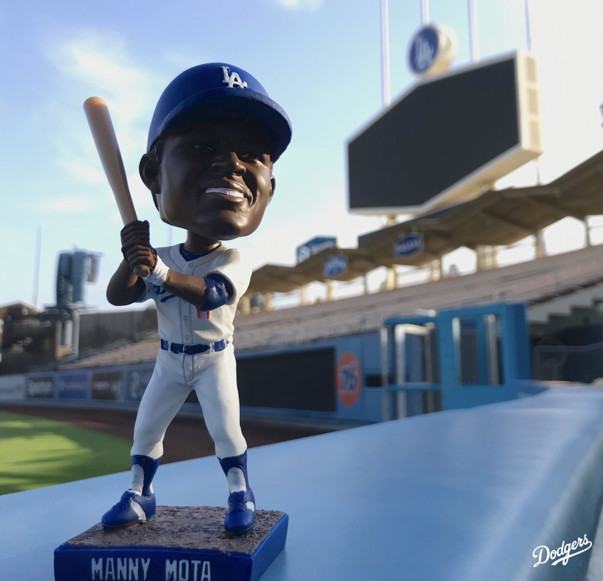 Los Angeles Dodgers on X: You know what to do! Send us your voting ballots  by 1 p.m. today to win this Manny Mota bobblehead!   #VoteMuncy