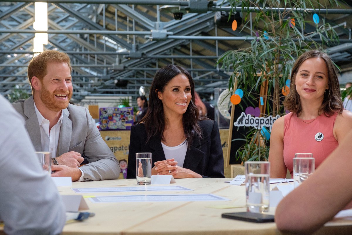 KensingtonRoyal's tweet photo. At @DogPatchLabs, a co-working space for technology start-ups located in Dublin's 'Digital Docklands' – The Duke and Duchess meet young entrepreneurs working to grow their companies #RoyalVisitIreland https://t.co/3ziaemk7a6