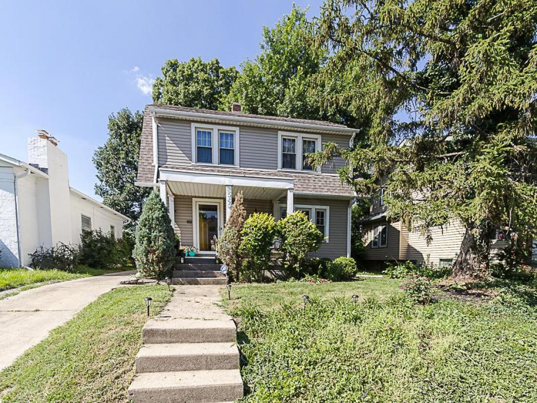 ahbuchner's tweet photo. See a virtual tour of my newest #listing 540 E Weber Road #Columbus #OH  https://t.co/xEOuaDjVd0 https://t.co/HUY37Bkb1F