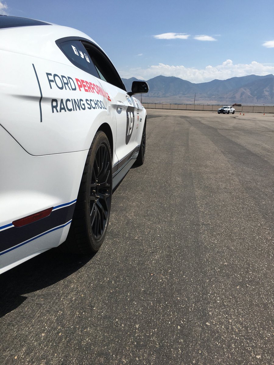 rubberdust's tweet image. Where did your tires get to play today? @FPRacingSchool #SquealingTiresHappyTires #BFG #Comp2