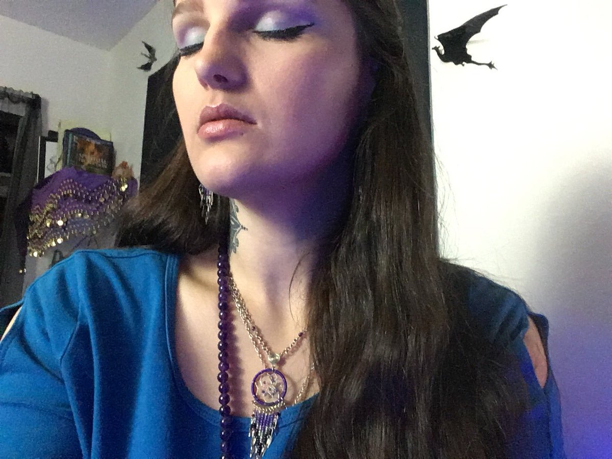 DragonessPath's tweet image. Listen...Truly listen with your whole being and you can feel their call. Time to do a #tarotreading and #runecasting Preparing with some #smudging