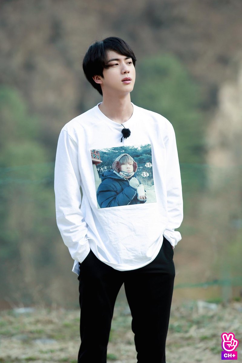 BTS Gallery tweet media