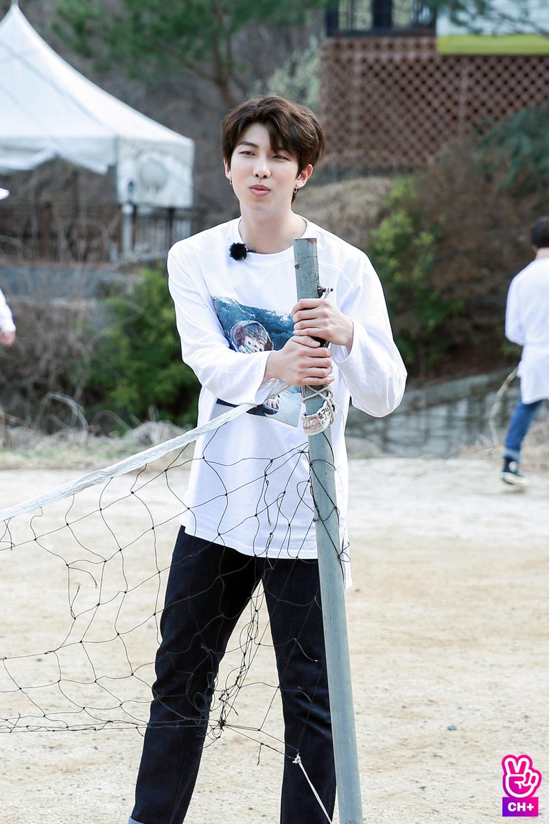 BTS Gallery tweet media