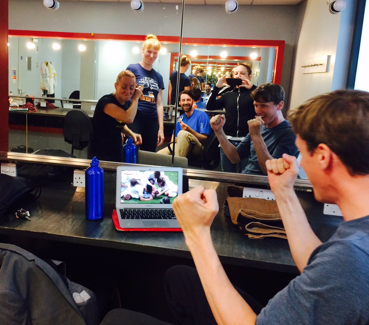TmesisTheatre's tweet photo. #backstageaction #goal #nearlyshowtime #happyhourtour https://t.co/6RTuAlz5v9
