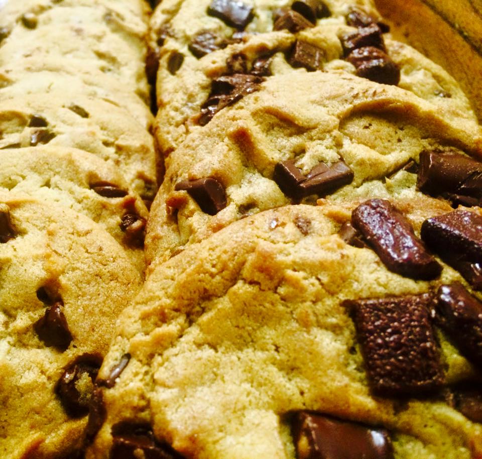 HectersKitchen's tweet image. “Life is uncertain. Eat dessert first.”-Ernestine Ulmer

Come to Hecter’s Kitchen and order one of the chef’s famous dessert's. They are made to satisfy any sweet tooth. We look forward to your visit! #WednesdayWisdom #Dessertlovers #AtlantaRestaurant #GeorgiaState #GradyHospital