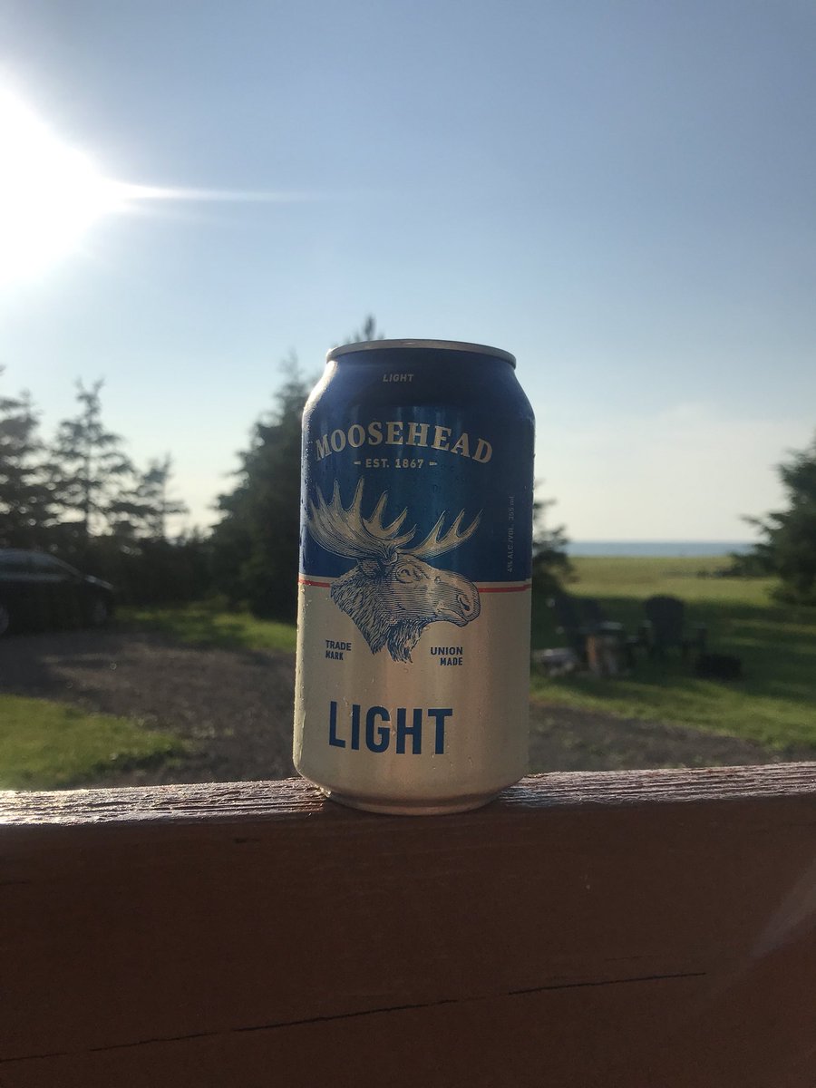 Hewey88's tweet photo. Wish I was back on Vacation enjoying one of these delicious drinks #EastCoast #PEI #Mooselight #TwinShores https://t.co/sCW7eMyjRq