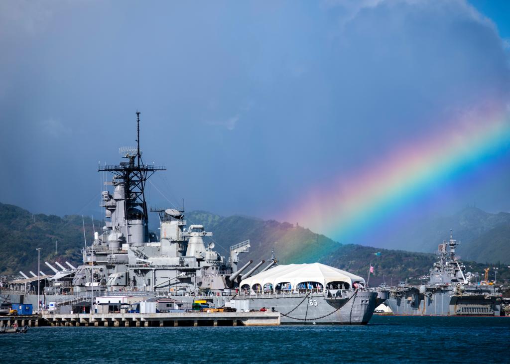 USNavy's tweet photo. Check out the #USNavy photos of the day: Service Members conduct a repatriation ceremony, a rainbow shines during #RIMPAC, a #Sailor observes flight-ops aboard @USSHARRYSTRUMAN, and @gipper76 fires it's #MK38 machine gun. Download all the action here: https://t.co/tGpVcer9TI https://t.co/kMCodbgcnF