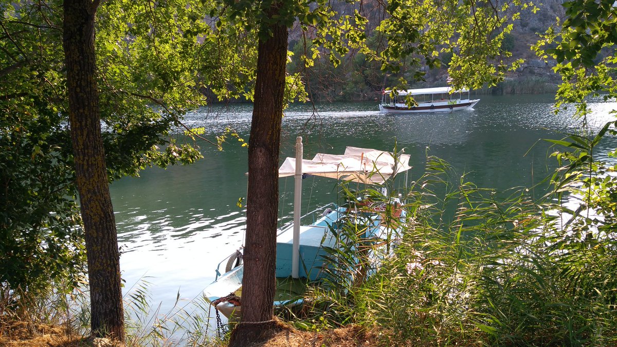 Dalyan River view from Aydos
Aydos'tan Dalyan Kanal manzarası
#dalyan #hotel #apartments #otel #holiday #vacation #tatil #mugla #mediterranean #turkey