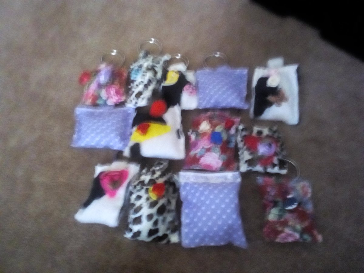 StoreEdwards's tweet image. Home made keyring 60p each