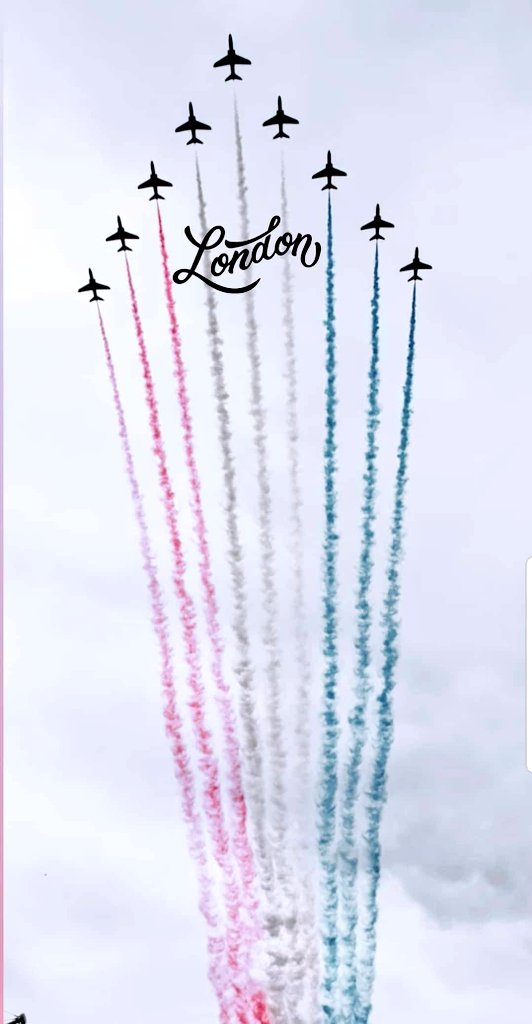 Emilyjatait's tweet photo. Feeling very proud to be British #flyover #RedArrows #100RAF #RAF100 https://t.co/hHcww3L43L