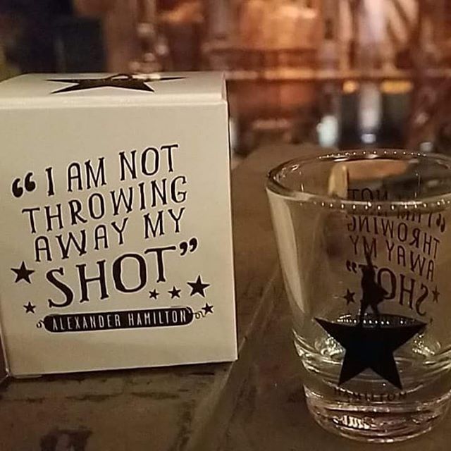 the_monkeybrain's tweet image. #Hamilton #NotThrowAwayMyShot ift.tt/2L4hpXK