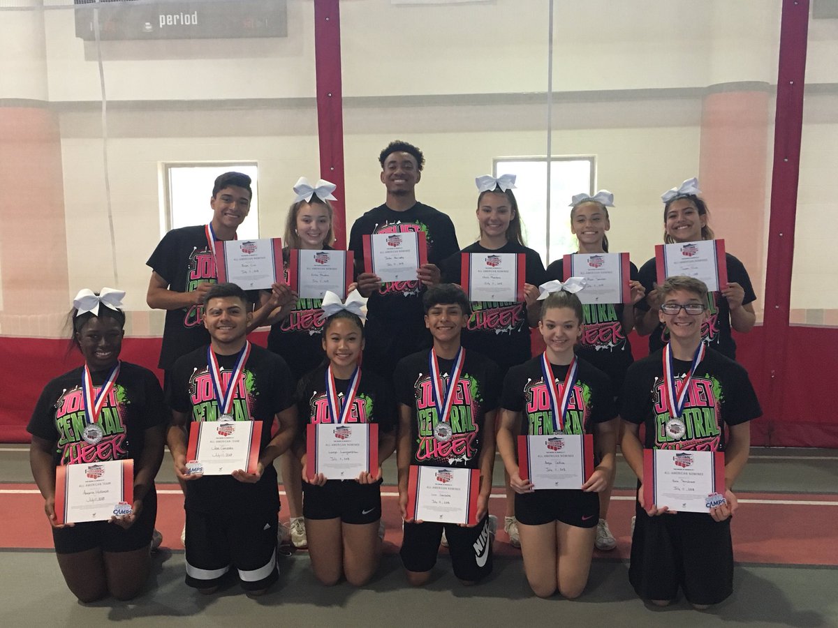 _JRoubs's tweet photo. So many accomplishments made at camp but we still have work to do! #DS4L #T3AS Congrats to our All-American Team Nominees and All- American Team Members. https://t.co/OtpAyKoT2r
