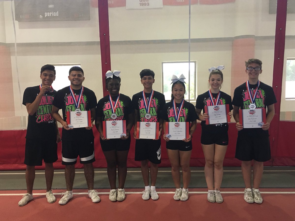 _JRoubs's tweet photo. So many accomplishments made at camp but we still have work to do! #DS4L #T3AS Congrats to our All-American Team Nominees and All- American Team Members. https://t.co/OtpAyKoT2r