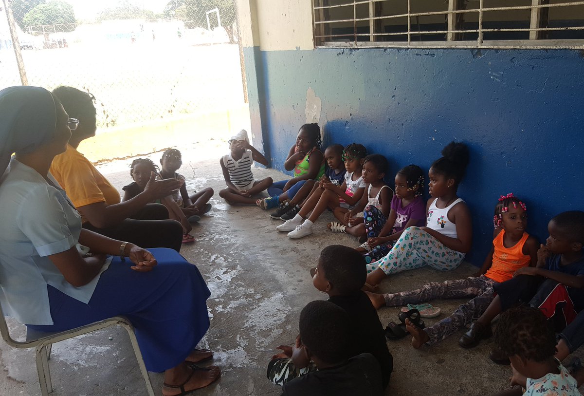 dkmtsummercamp's tweet photo. "Once upon a time"..... It's story time with our campers... 

What's your favourite story? 
#HTCSummerCamp2018 https://t.co/nG9u53T4MR