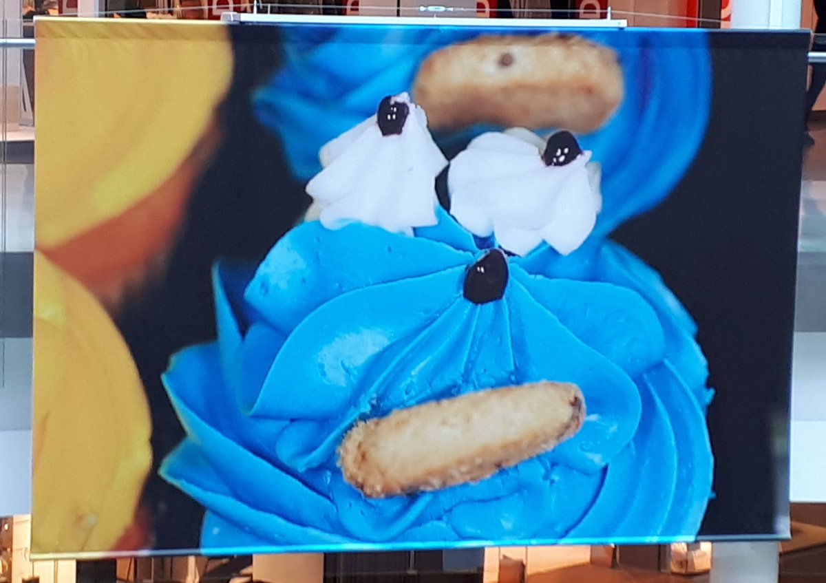 taataakaa's tweet photo. Foodographie Martin Parr @ Beaugrenelle75 https://t.co/EdxjGMLZ4z