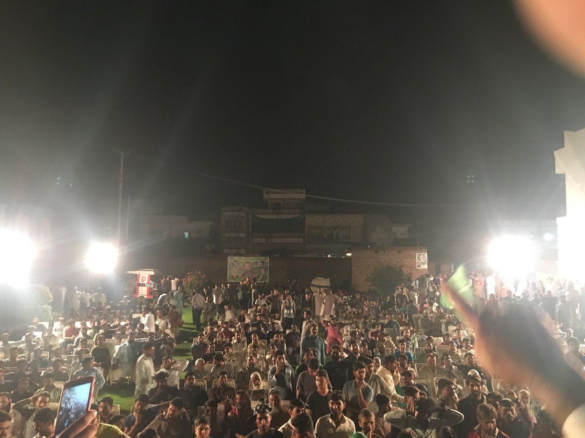 ImranKButt's tweet photo. Huge public meeting in UC-25 of #Gujranwala. The crowd is charged up more than ever not only to welcome but vote for their leaders Nawaz Shareef and @CMShehbaz. 
Crowd chanting: haathon main ley ker haath chalo!
 #NawazSharifKaySathChalo! https://t.co/uZHPuBEyF2