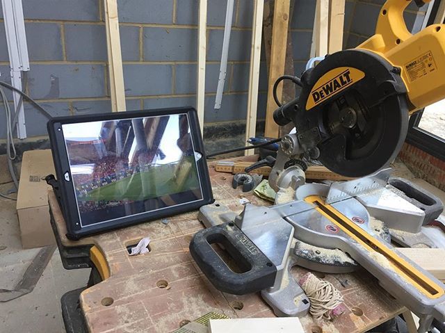 ECarpentry's tweet image. Got to be a bit creative for the night shift at home. Come on England 🏴󠁧󠁢󠁥󠁮󠁧󠁿 #itscominghome #comeonengland #dewalt #eclipsecarpentry