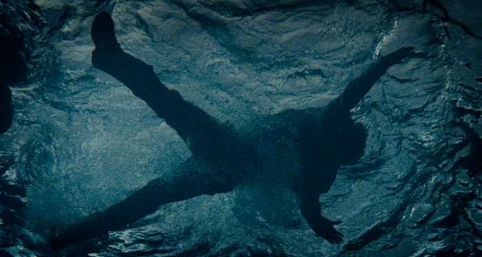 Great #RespectTheWater awareness video by <a href="/RNLI/">RNLI</a>.  
Everyone who falls into cold water unexpectedly wants to follow the same instinct: to swim hard and fight the water. But when you fight it, chances are you’ll lose. Instead, stay calm and #FloatToLive. 

buff.ly/2yvpZtR