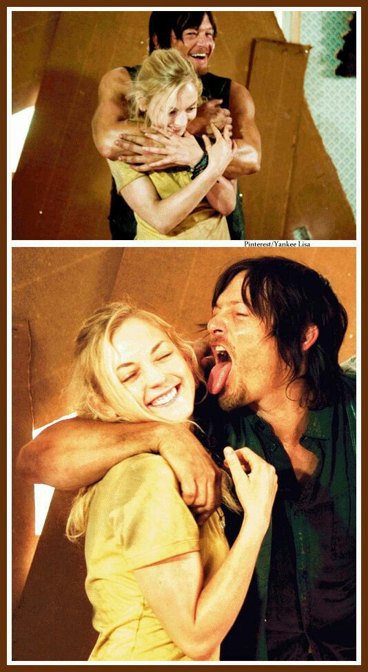 TodoDeZombie's tweet photo. MΓ‘s fotitos #darylbeth #TWD https://t.co/zNGPPKpzgz