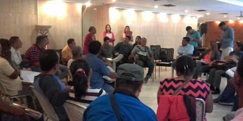 InsaiVeOficial's tweet photo. #AHORA | Autoridades del #MINPPAPT atienden a campesinos y campesinas de diferentes estados del país para buscar solución a casos de adjudicación y rescate de tierras. @NicolasMaduro @wcastroPSUV @Tibisaylcastro https://t.co/kcG0ANUSsj
