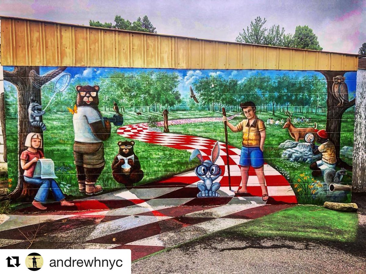 Can you guess where the mural is located? 👀