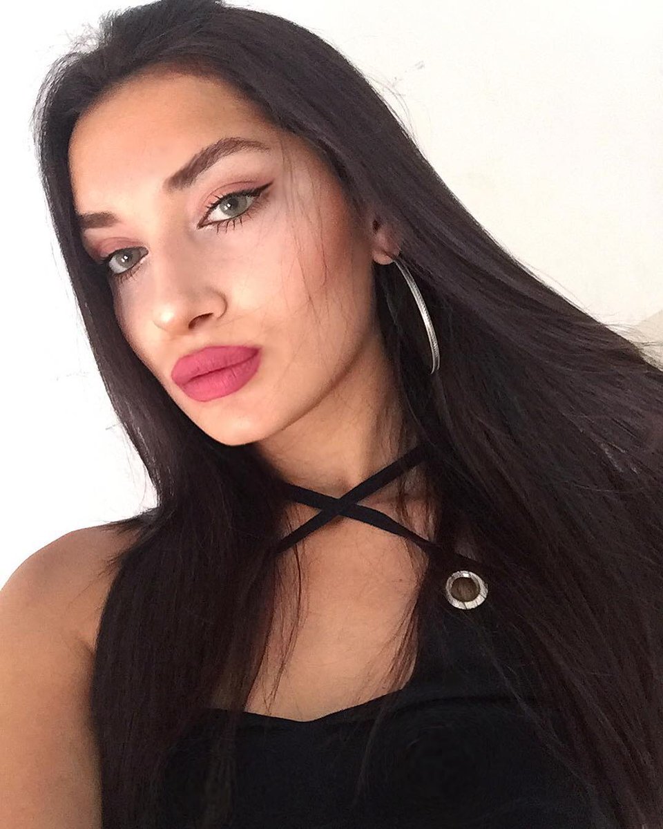 instaqueens_tr's tweet photo. 📷IG: serayselenarslan https://t.co/atZfuxe3Pi