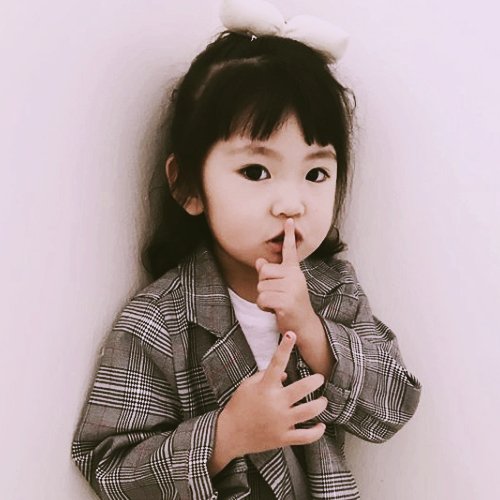 Não preciso de dizer que o meu amor por ti é maior que o céu ou mais profundo que os oceanos, ele simplesmente não pode ser medido.